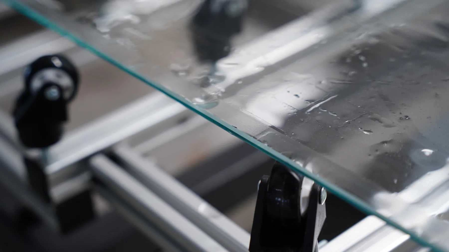 Processed Low-E glass edge after controlled coating removal